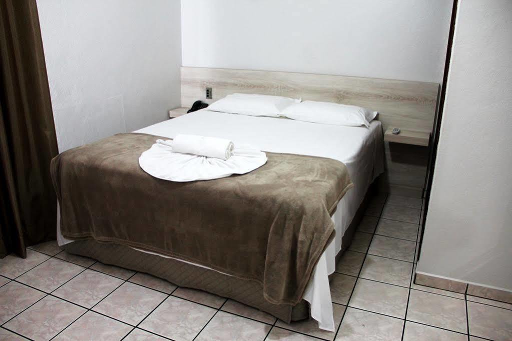 Marazul Apart Hotel ฟลอเรียนอโปลิส ภายนอก รูปภาพ